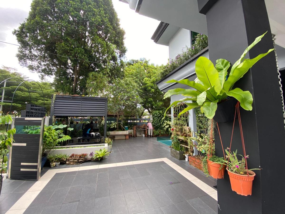 Oneriimba Private Pool & Garden Residence ג'והור בהרו מראה חיצוני תמונה