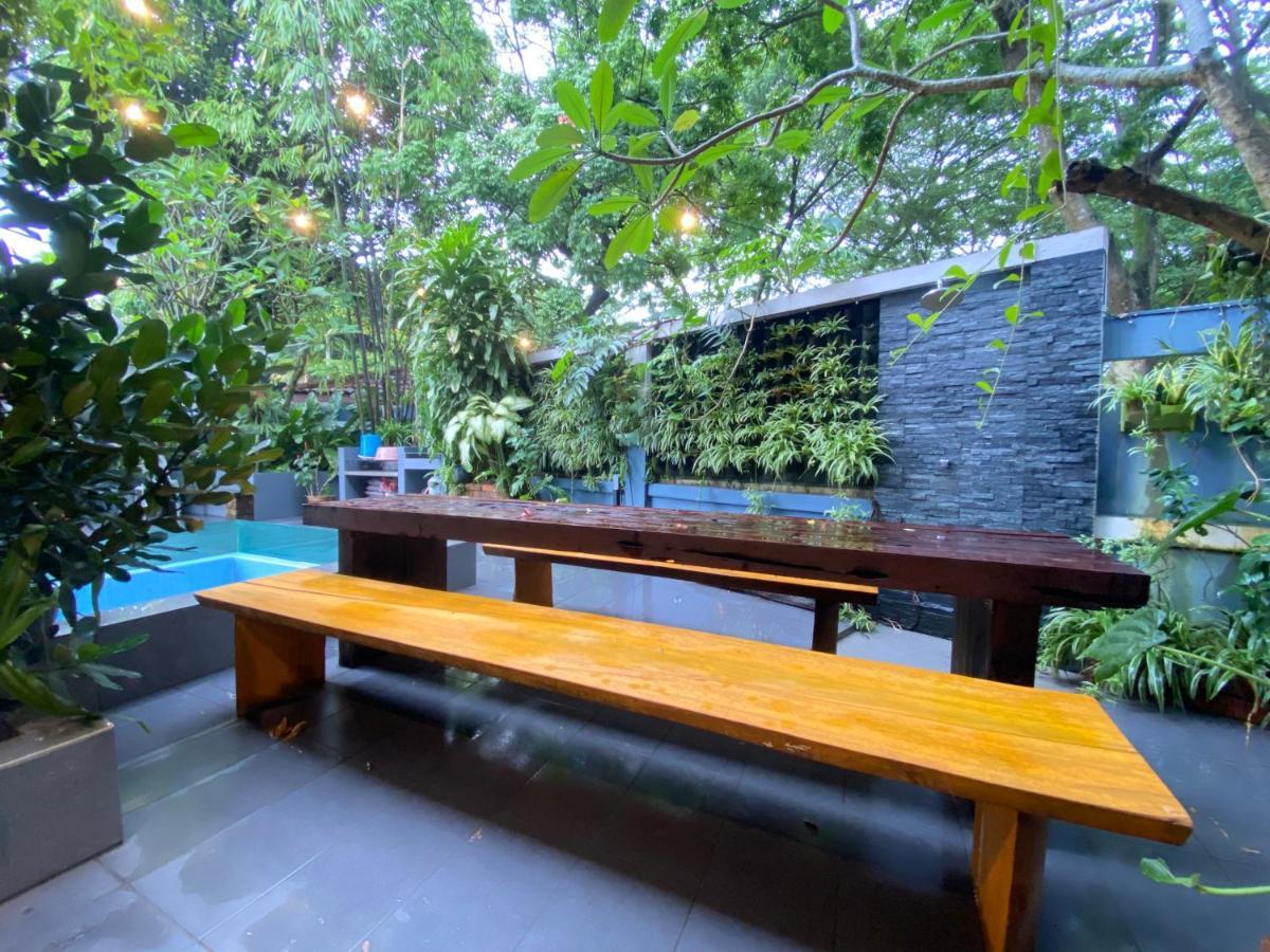 Oneriimba Private Pool & Garden Residence ג'והור בהרו מראה חיצוני תמונה