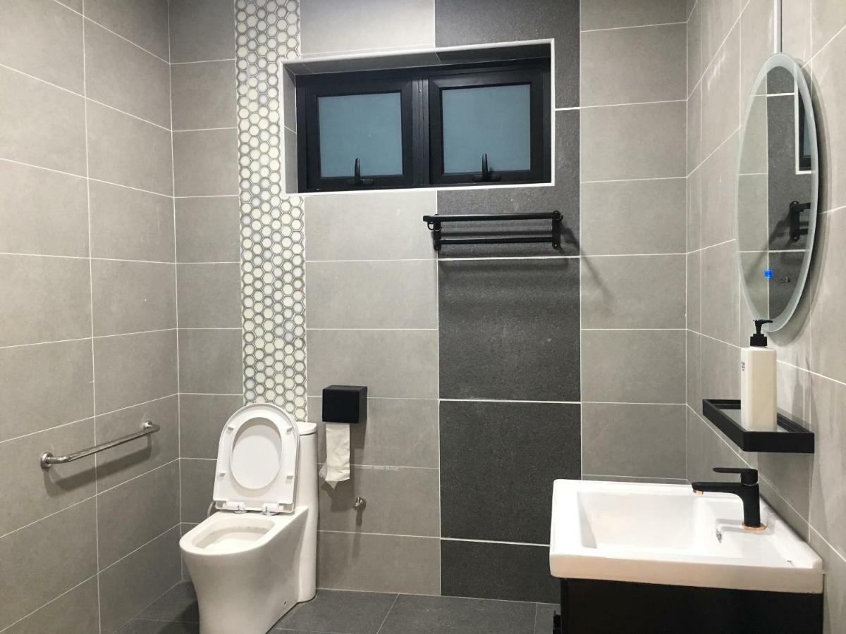 Oneriimba Private Pool & Garden Residence ג'והור בהרו מראה חיצוני תמונה