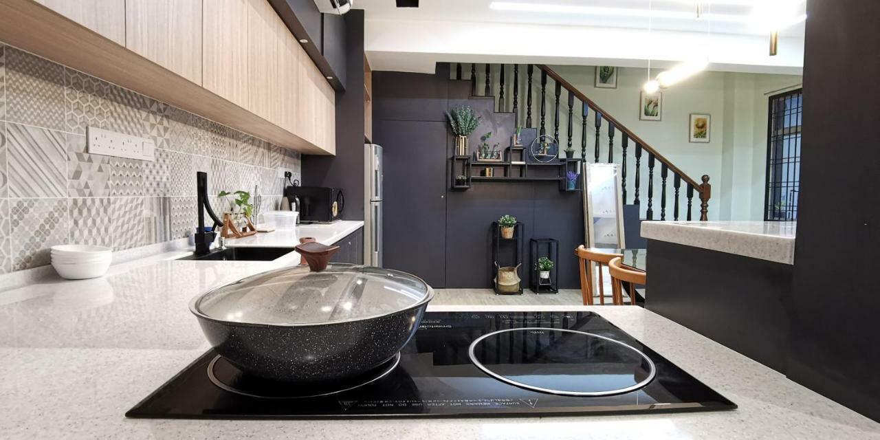 Oneriimba Private Pool & Garden Residence ג'והור בהרו מראה חיצוני תמונה